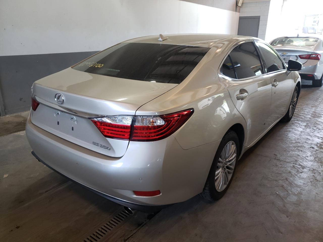 Photo 16 from auction – 2013 LEXUS ES 350 with VIN JTHBK1GG4D2033068