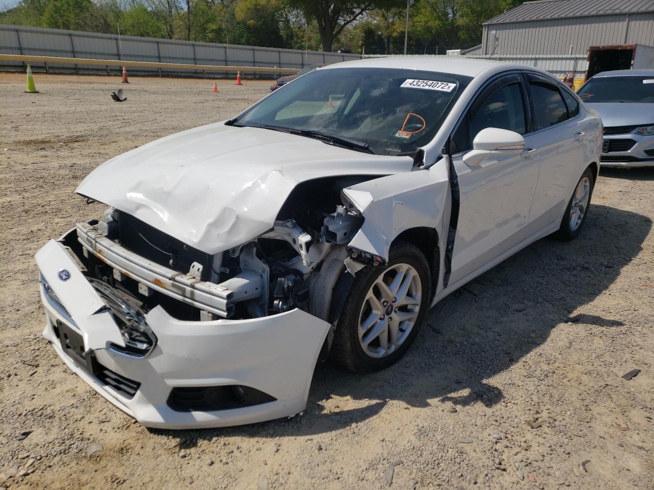 Photo 2 from auction – 2014 FORD FUSION SE with VIN 3FA6P0HD8ER113995