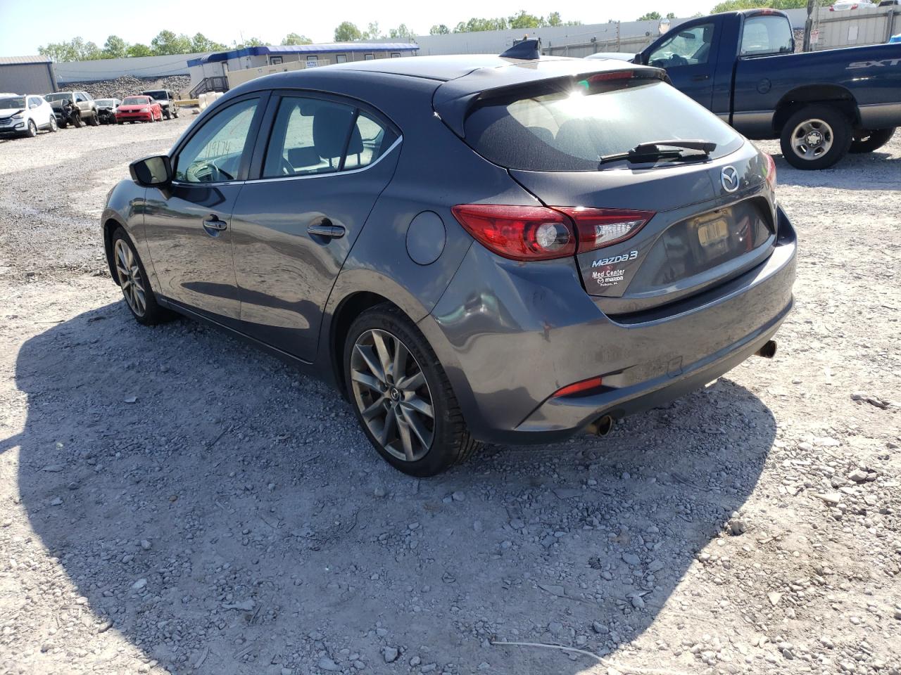 Photo 3 from auction – 2018 MAZDA 3 TOURING with VIN 3MZBN1L37JM164203