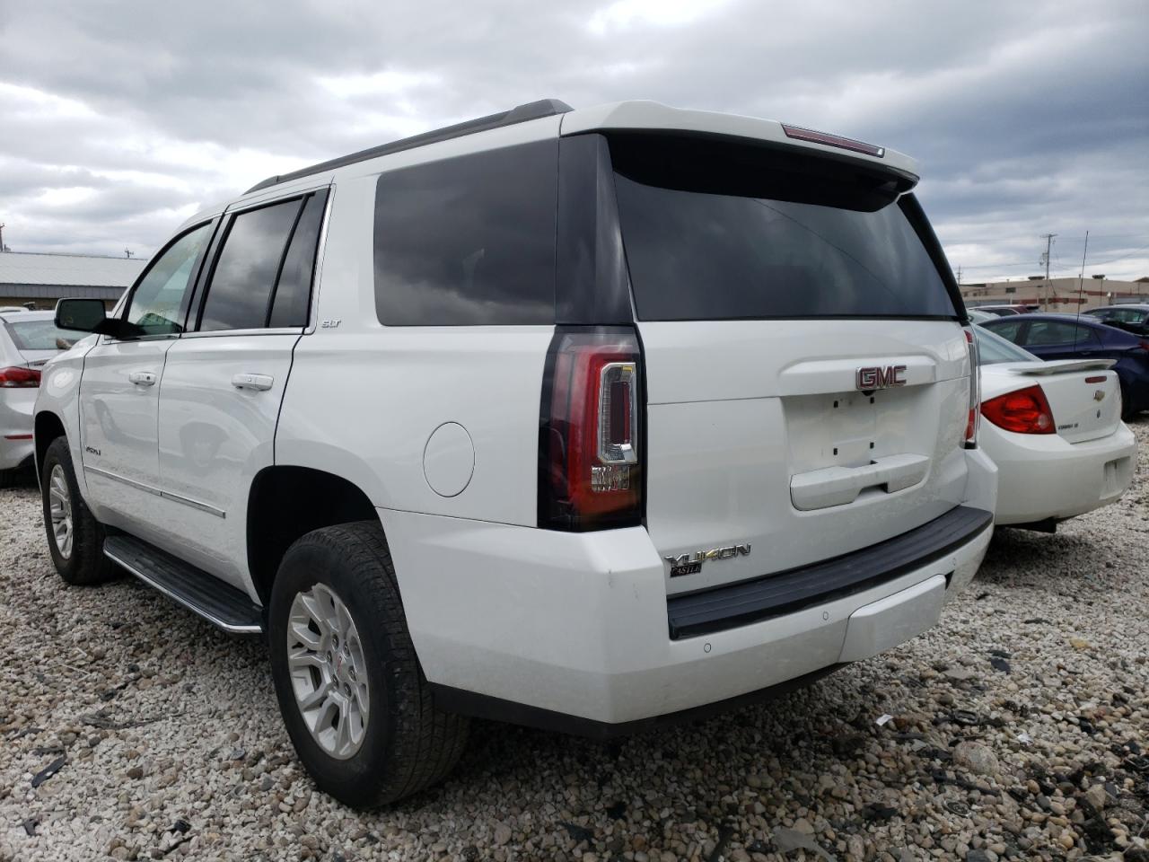 Photo 3 from auction – 2017 GMC YUKON SLT with VIN 1GKS2BKC1HR125915