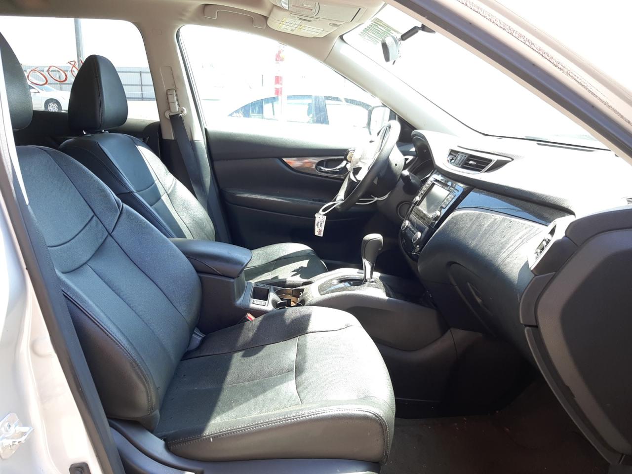 Photo 5 from auction – 2016 NISSAN ROGUE S with VIN 5N1AT2MT5GC813236