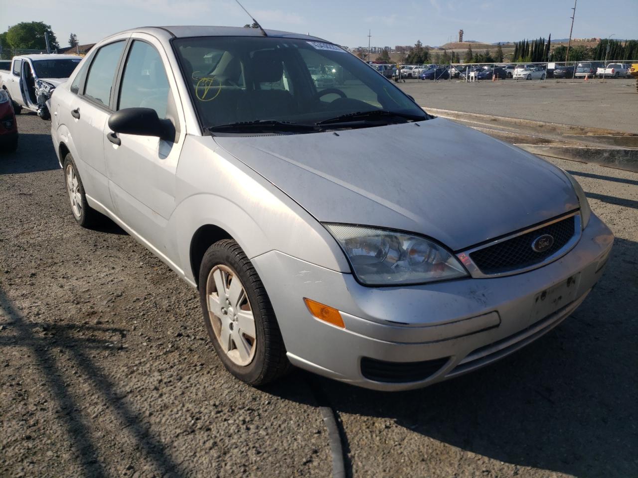 Photo 1 from auction – 2007 FORD FOCUS ZX4 with VIN 1FAHP34N07W332121