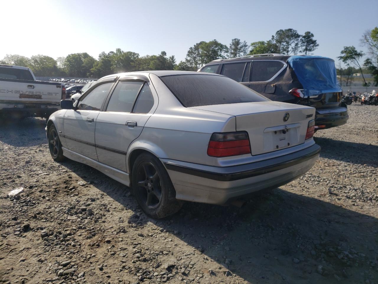 Photo 3 from auction – 1998 BMW 318 I with VIN WBACC9322WEE60360