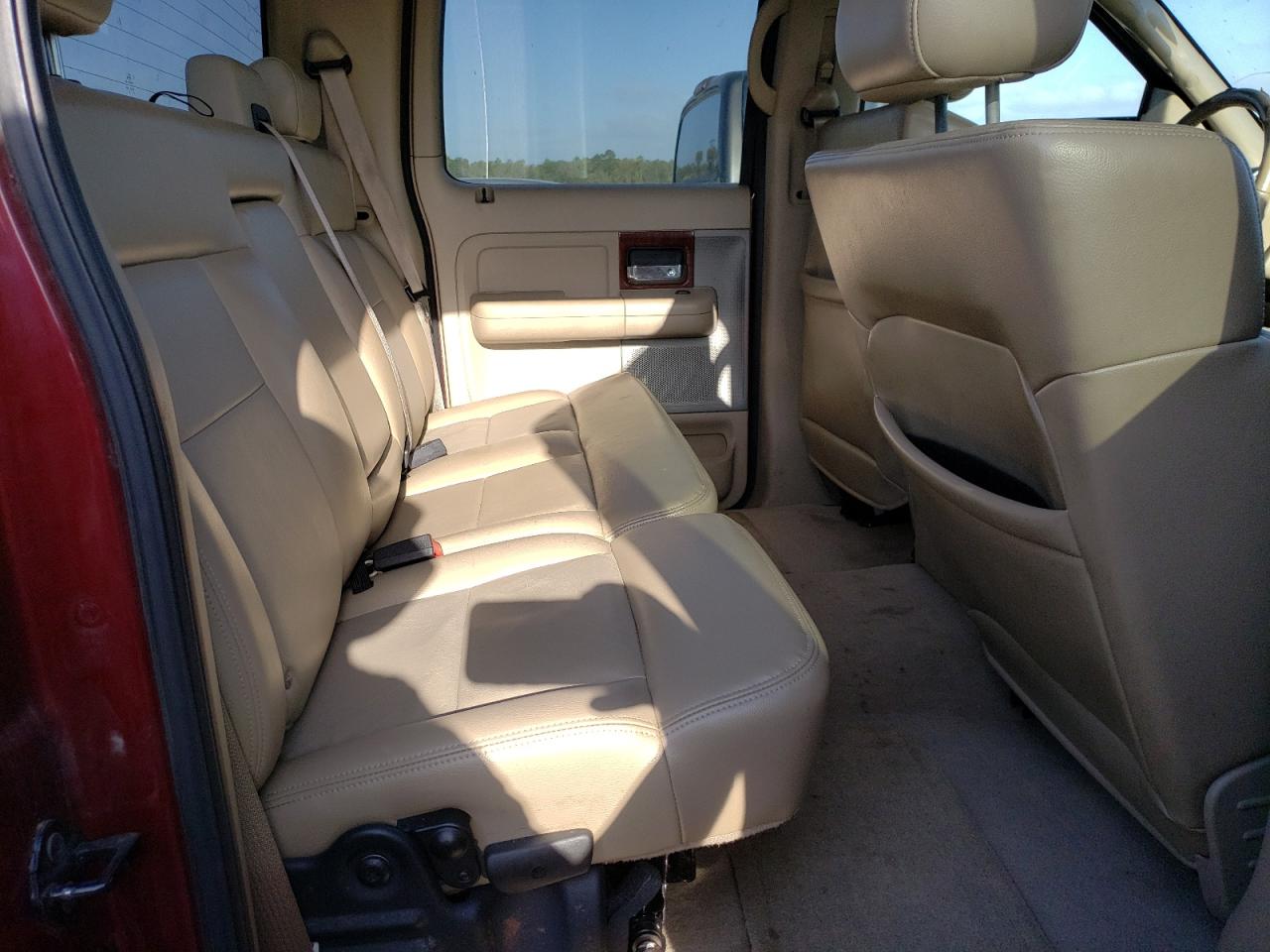 Photo 6 from auction – 2005 FORD F150 SUPER with VIN 1FTPW14585KC61543