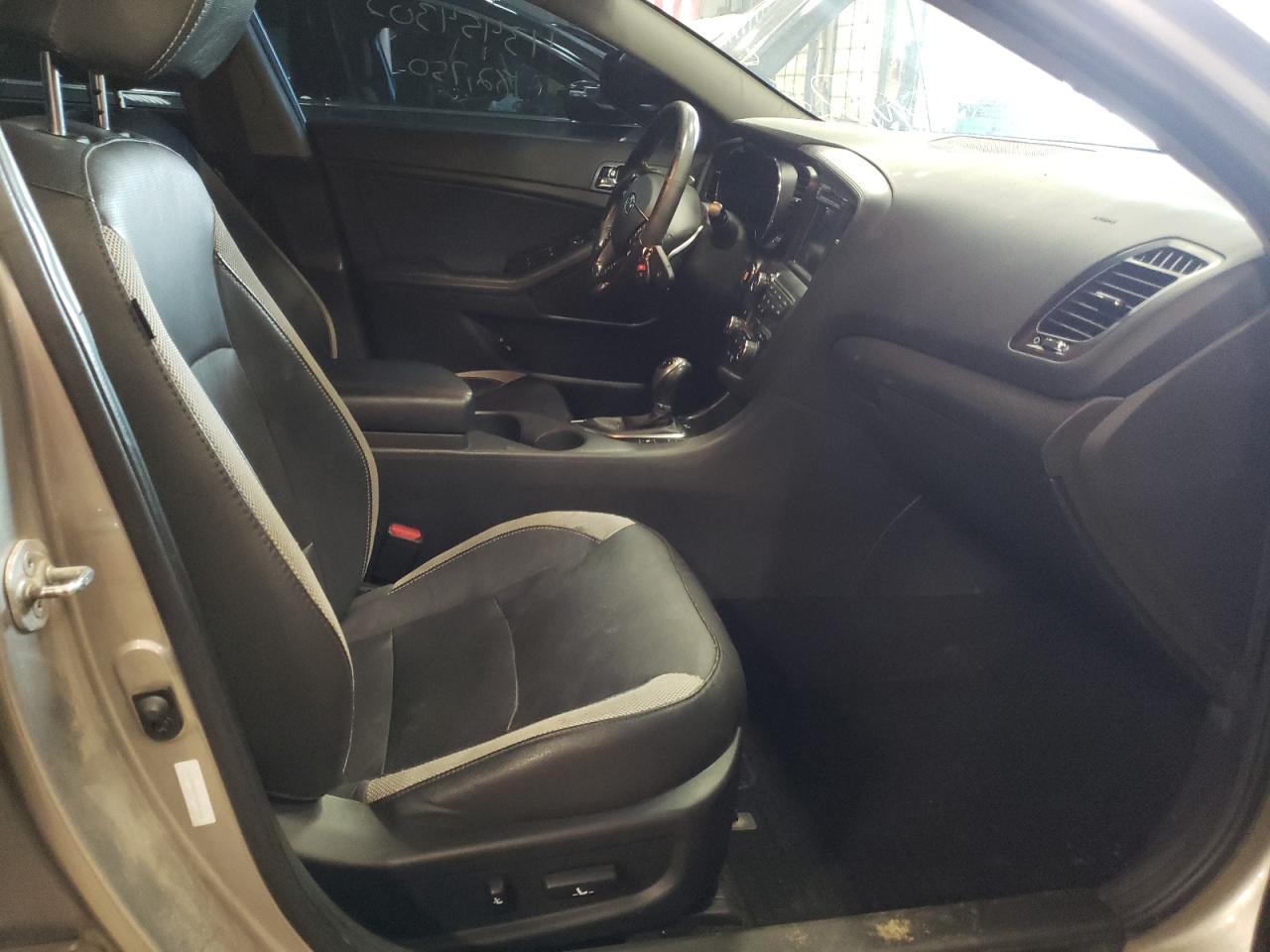 Photo 5 from auction – 2012 KIA OPTIMA SX with VIN 5XXGR4A62CG047662