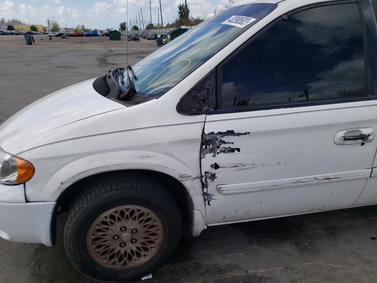 Photo 9 from auction – 2005 DODGE GRAND CARA with VIN 2D4GP44L05R134836