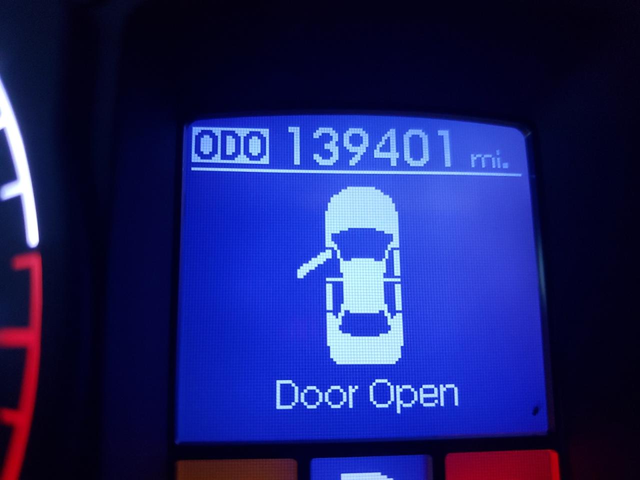 Photo 8 from auction – 2014 HYUNDAI GENESIS 3. with VIN KMHGC4DD0EU262963