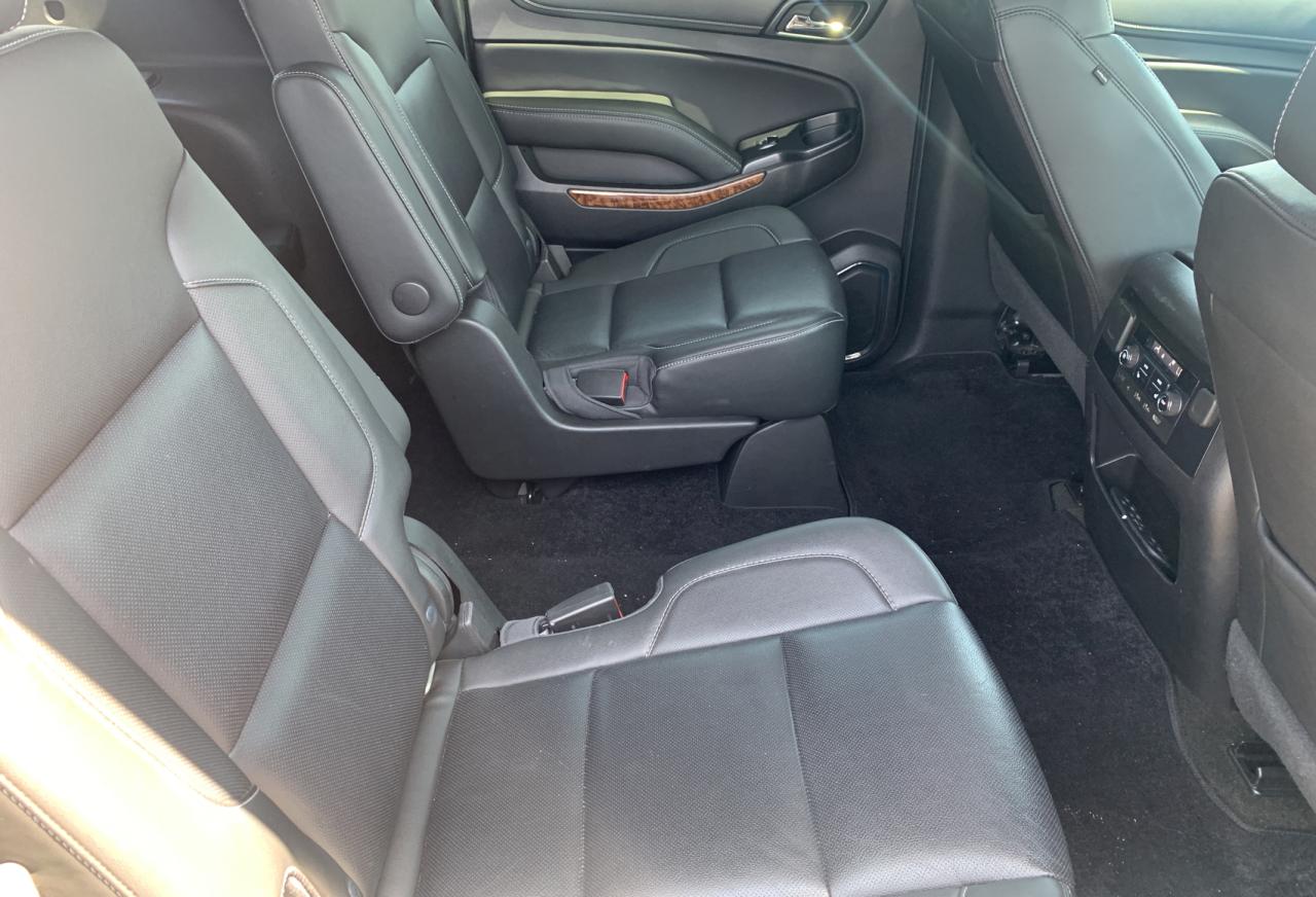 Photo 6 from auction – 2017 CHEVROLET SUBURBAN C with VIN 1GNSCJKC0HR392649