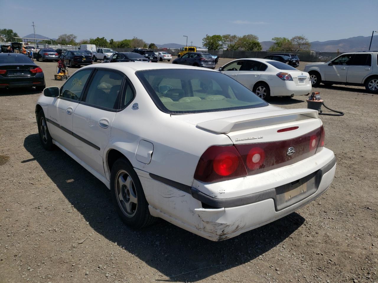 Photo 3 from auction – 2002 CHEVROLET IMPALA LS with VIN 2G1WH55K429175010