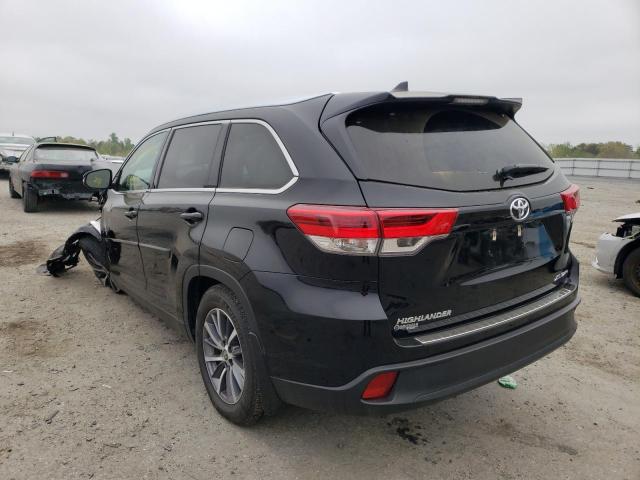 Photo 3 from auction – 2019 TOYOTA HIGHLANDER with VIN 5TDJZRFH5KS625912
