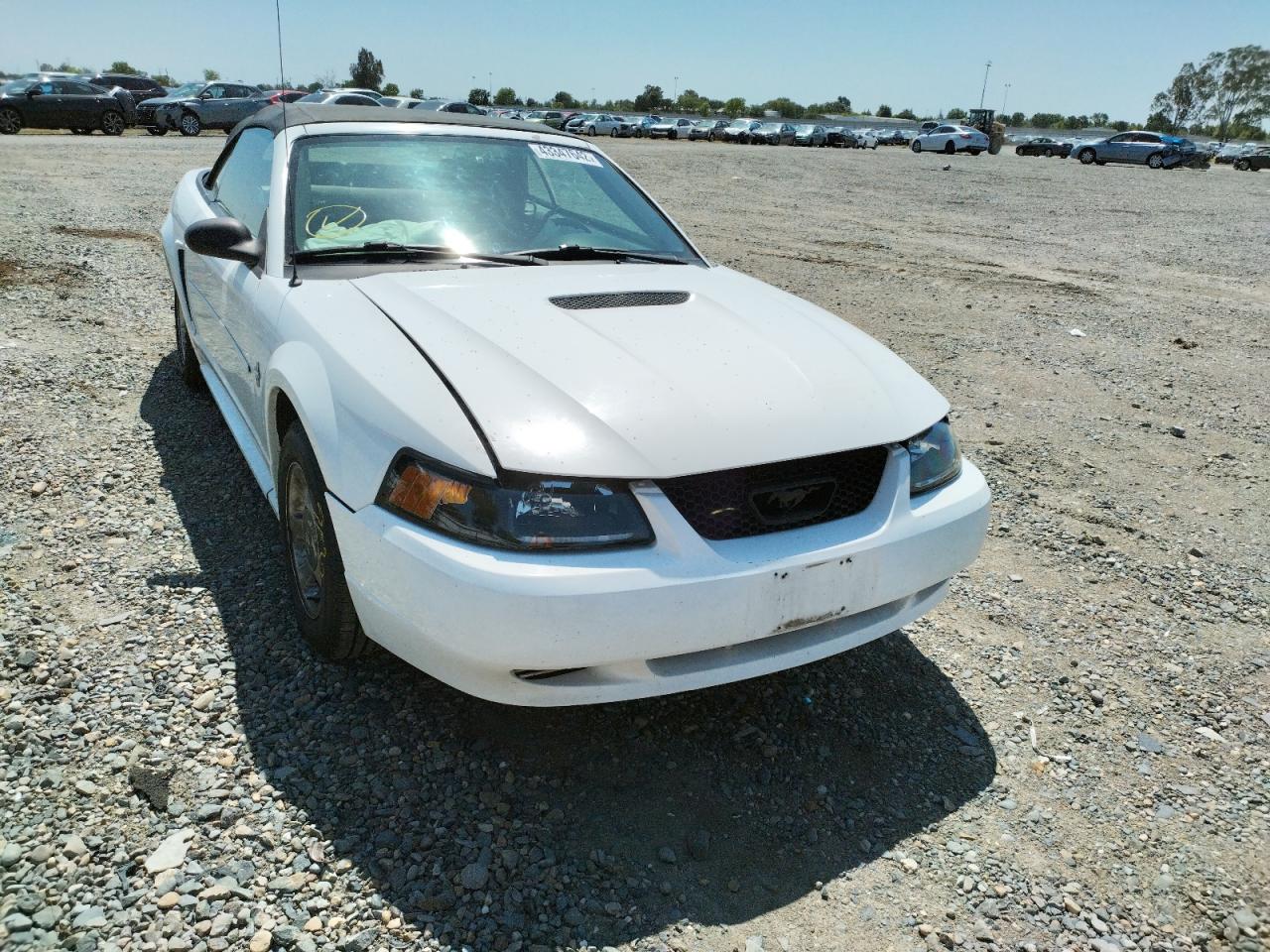 FORD MUSTANG 2000 with VIN 1FAFP4449YF282129 - Photo from auction