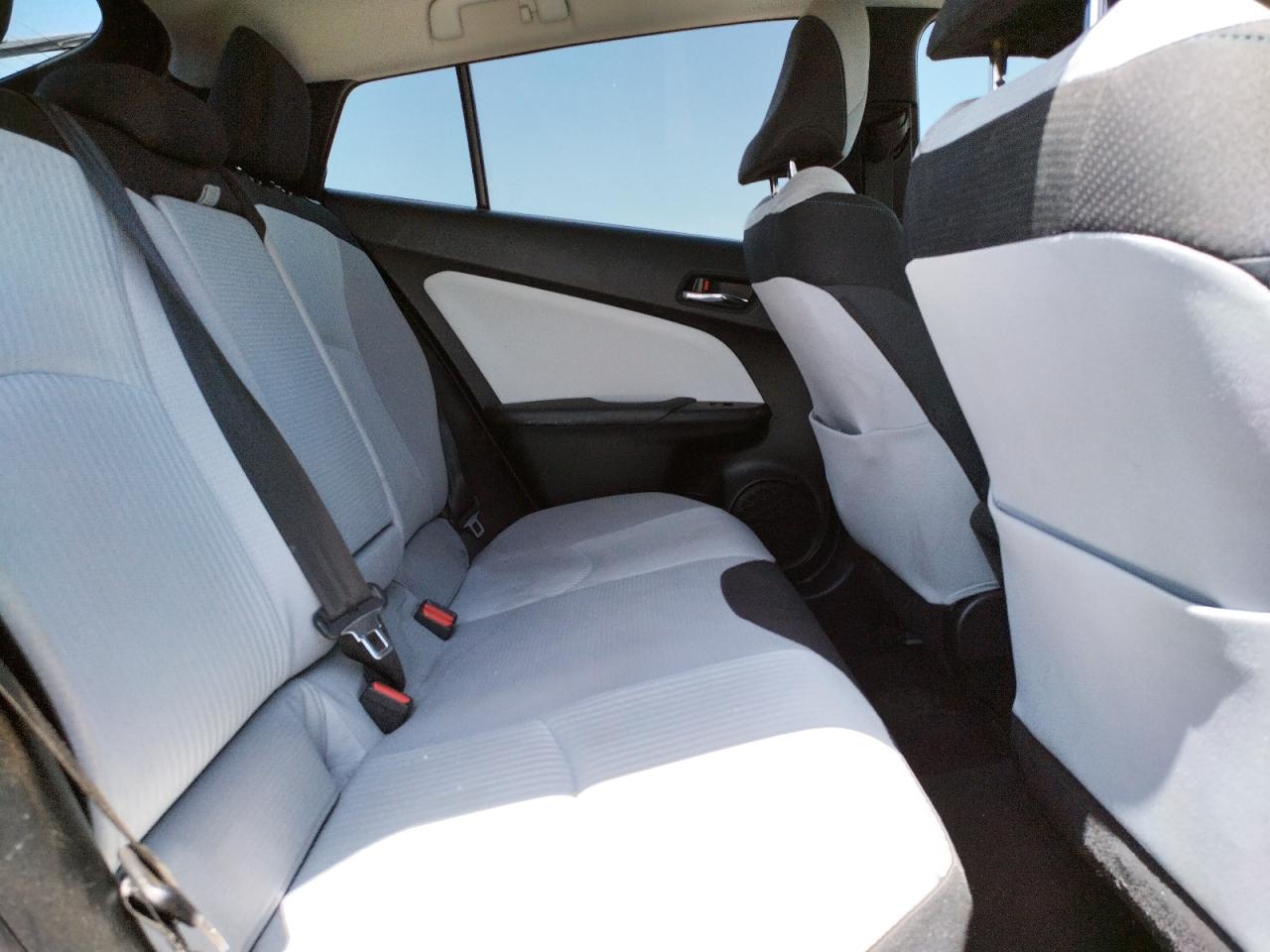 Photo 16 from auction – 2016 TOYOTA PRIUS with VIN JTDKBRFU6G3505986