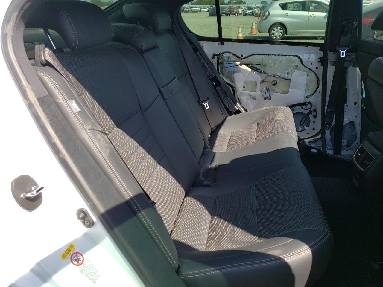 Photo 6 from auction – 2019 LEXUS GS 350 BAS with VIN JTHBZ1BL7KA017014