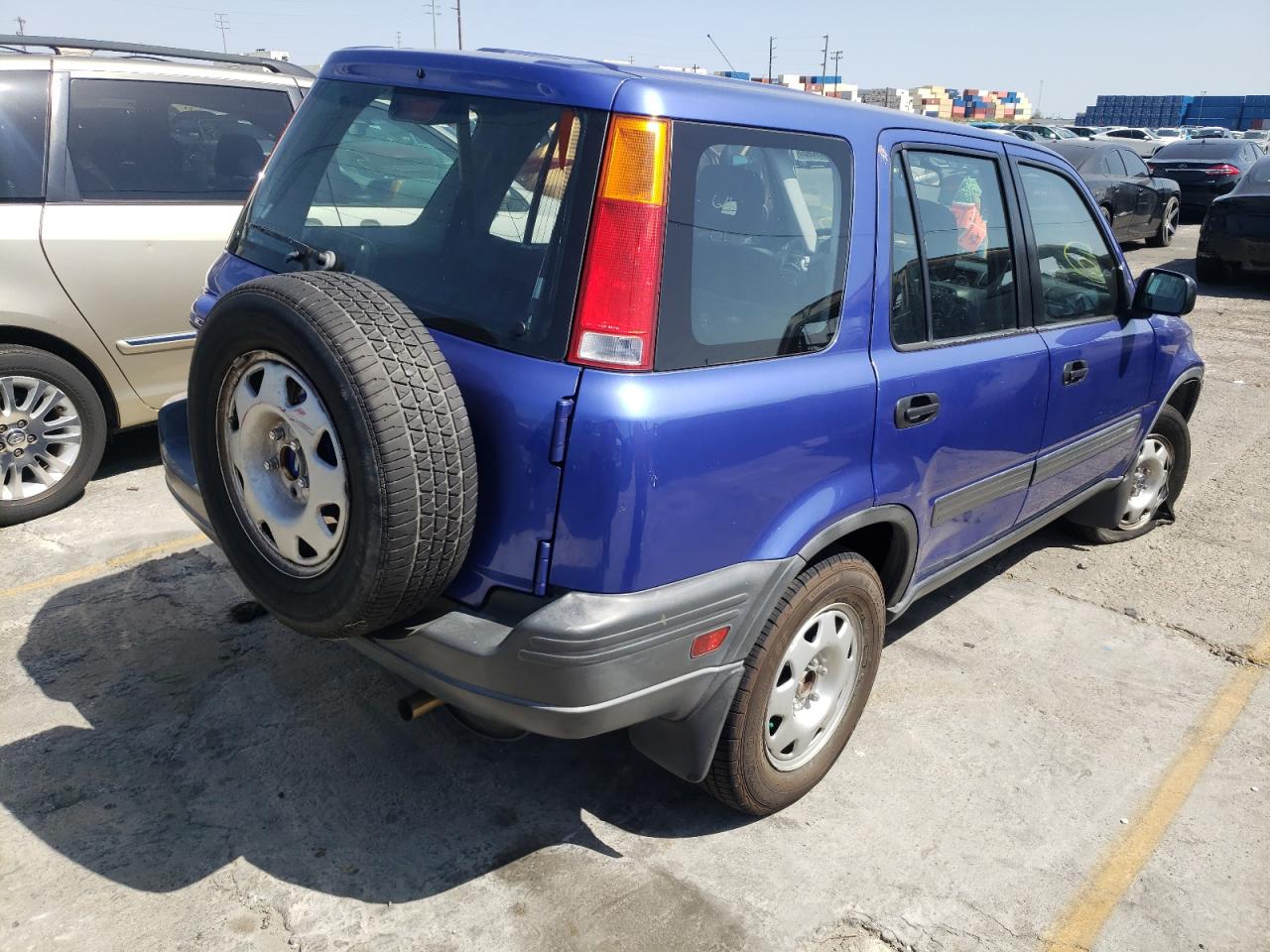 Photo 4 from auction – 2001 HONDA CR-V LX with VIN JHLRD28451C007172