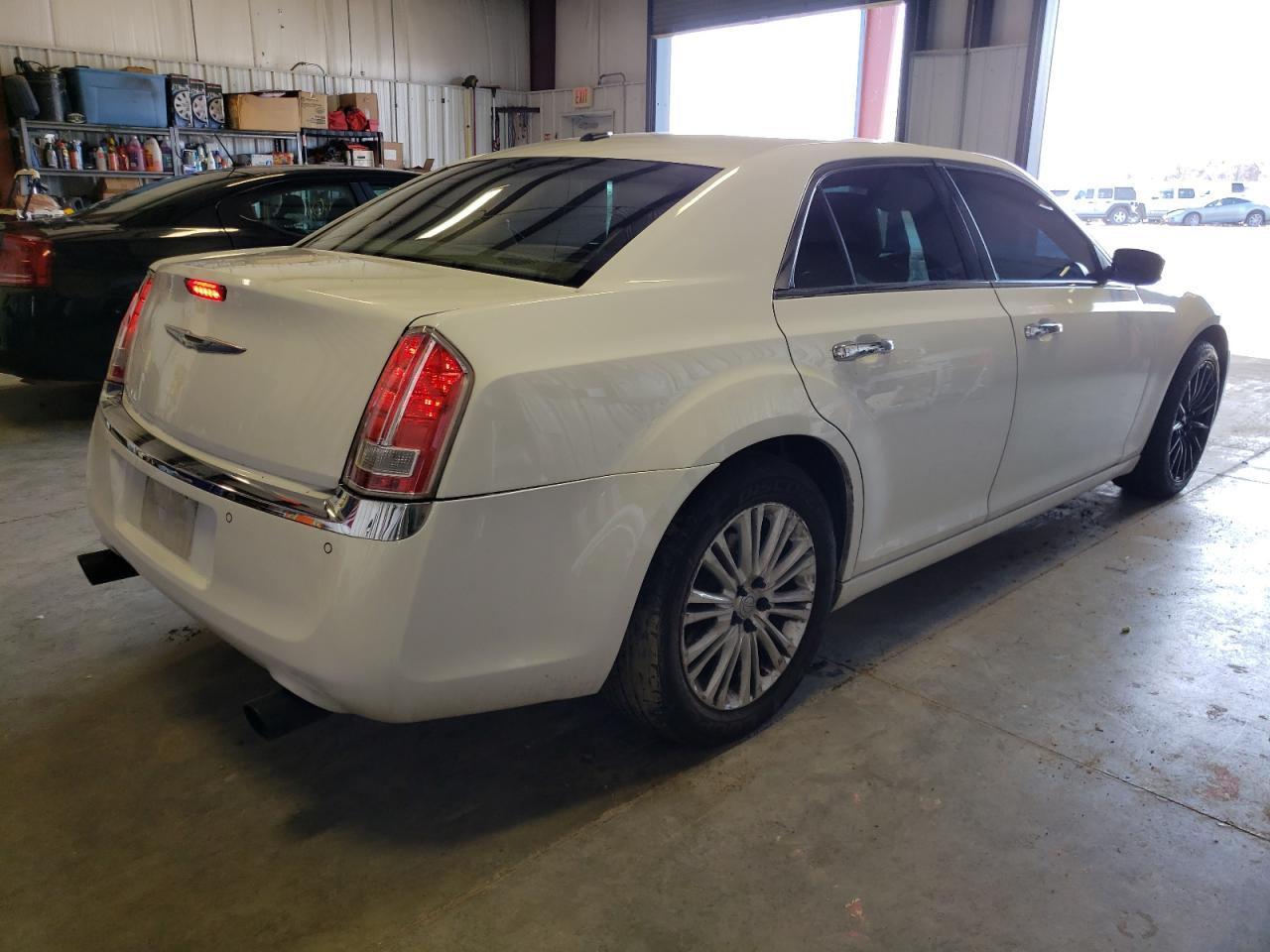 Photo 4 from auction – 2011 CHRYSLER 300C with VIN 2C3CK6CT8BH524046