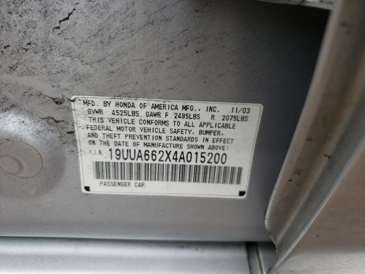 Photo 10 from auction – 2004 ACURA TL with VIN 19UUA662X4A015200