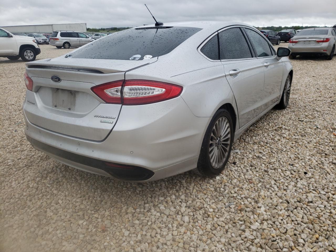 Photo 4 from auction – 2016 FORD FUSION TIT with VIN 3FA6P0K91GR332157