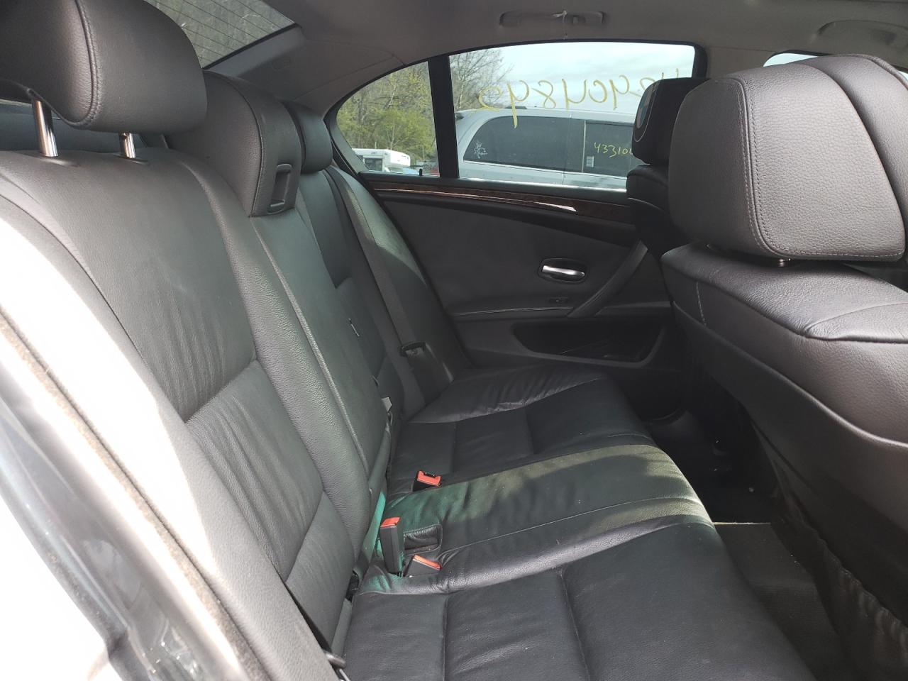 Photo 6 from auction – 2008 BMW 528 XI with VIN WBANV13588CZ58654