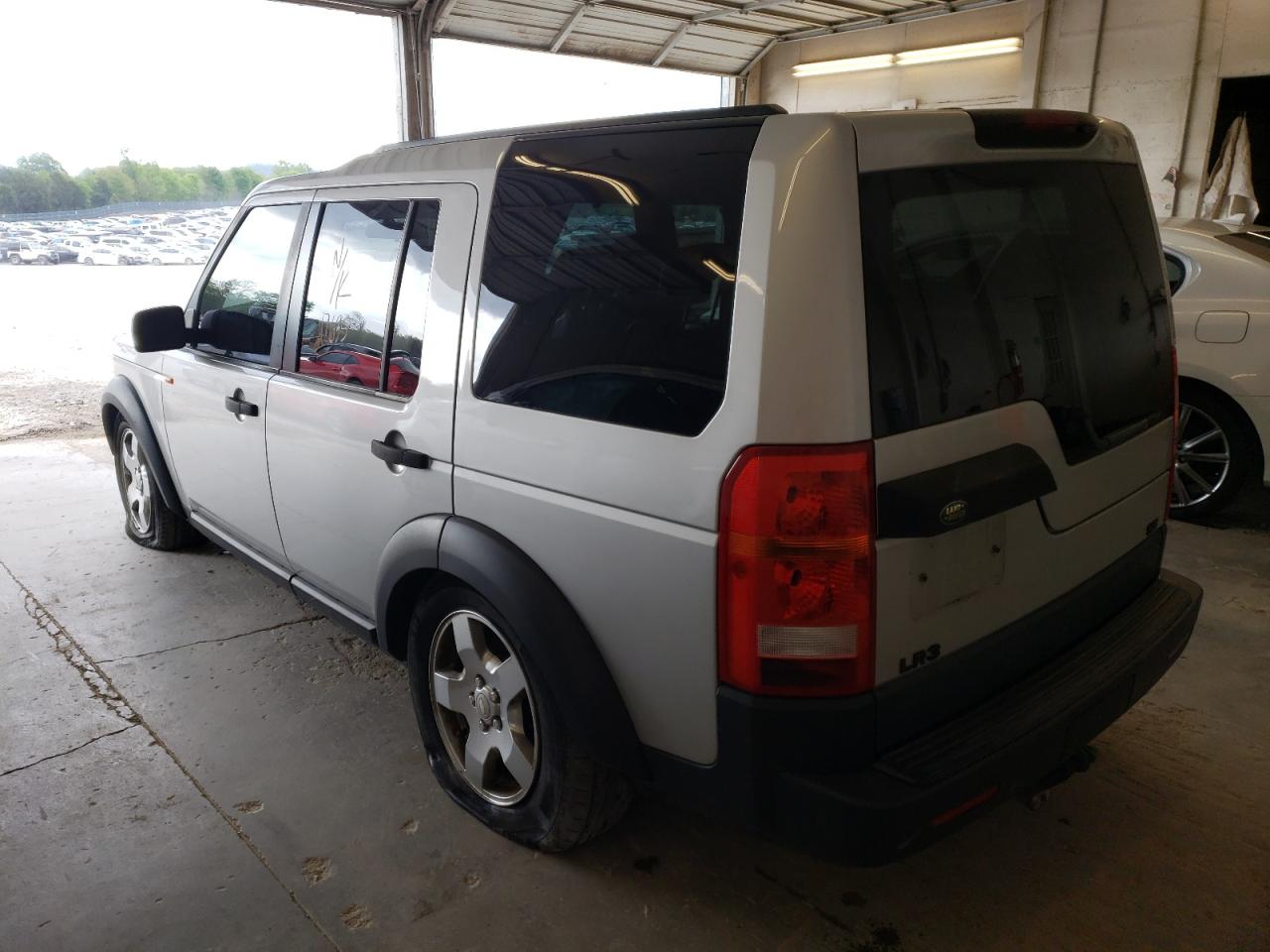 Photo 3 from auction – 2006 LAND ROVER LR3 SE with VIN SALAD24466A367076
