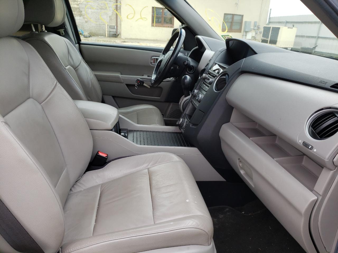 Foto 5 de la subasta – 2012 HONDA PILOT TOUR con VIN 5FNYF4H97CB025933