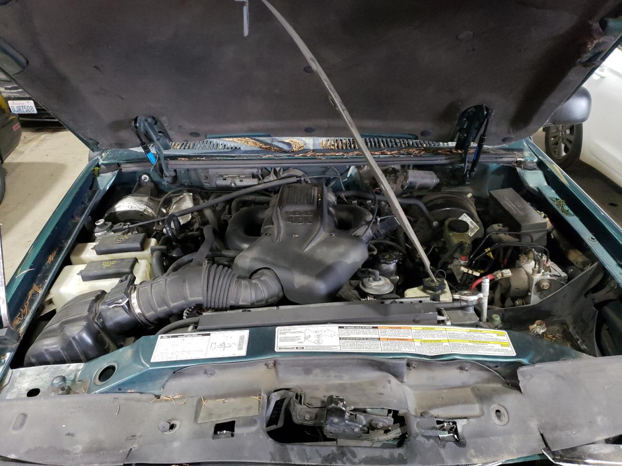 Photo 7 from auction – 1999 FORD EXPLORER with VIN 1FMZU34E2XZB11962