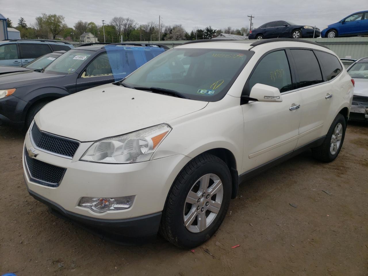 Photo 2 from auction – 2011 CHEVROLET TRAVERSE L with VIN 1GNKVJED6BJ132423
