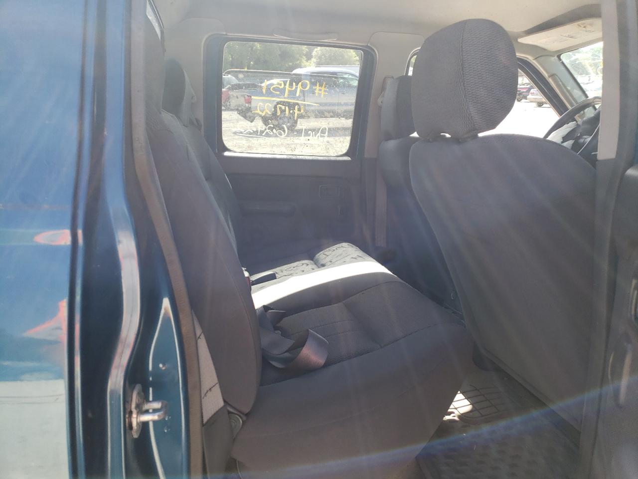 Photo 6 from auction – 2003 NISSAN FRONTIER C with VIN 1N6ED29X43C466925