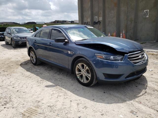 FORD TAURUS SE 2018 with VIN 1FAHP2D81JG134234 - Photo from auction