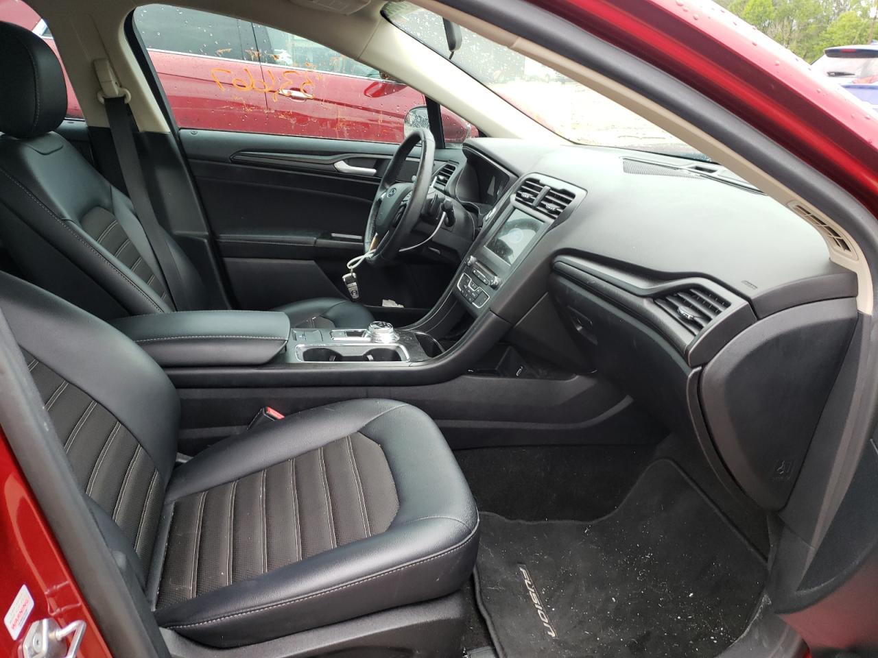 Photo 5 from auction – 2018 FORD FUSION SE with VIN 3FA6P0HD8JR165752