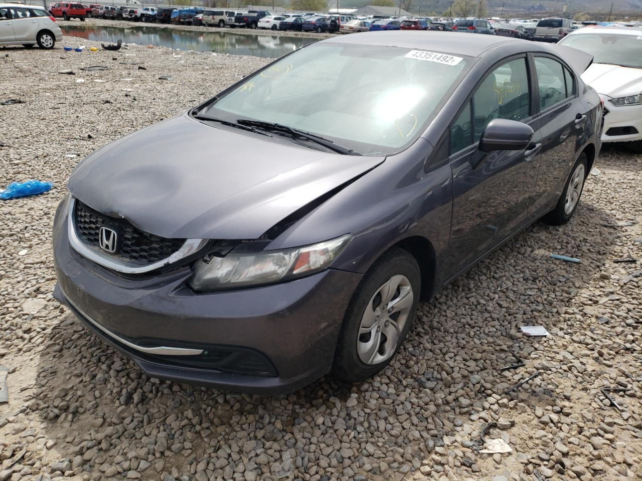 Photo 2 from auction – 2014 HONDA CIVIC LX with VIN 19XFB2F56EE044053