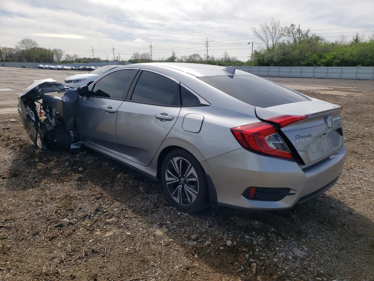 Photo 3 from auction – 2017 HONDA CIVIC EX with VIN 19XFC1F35HE003231
