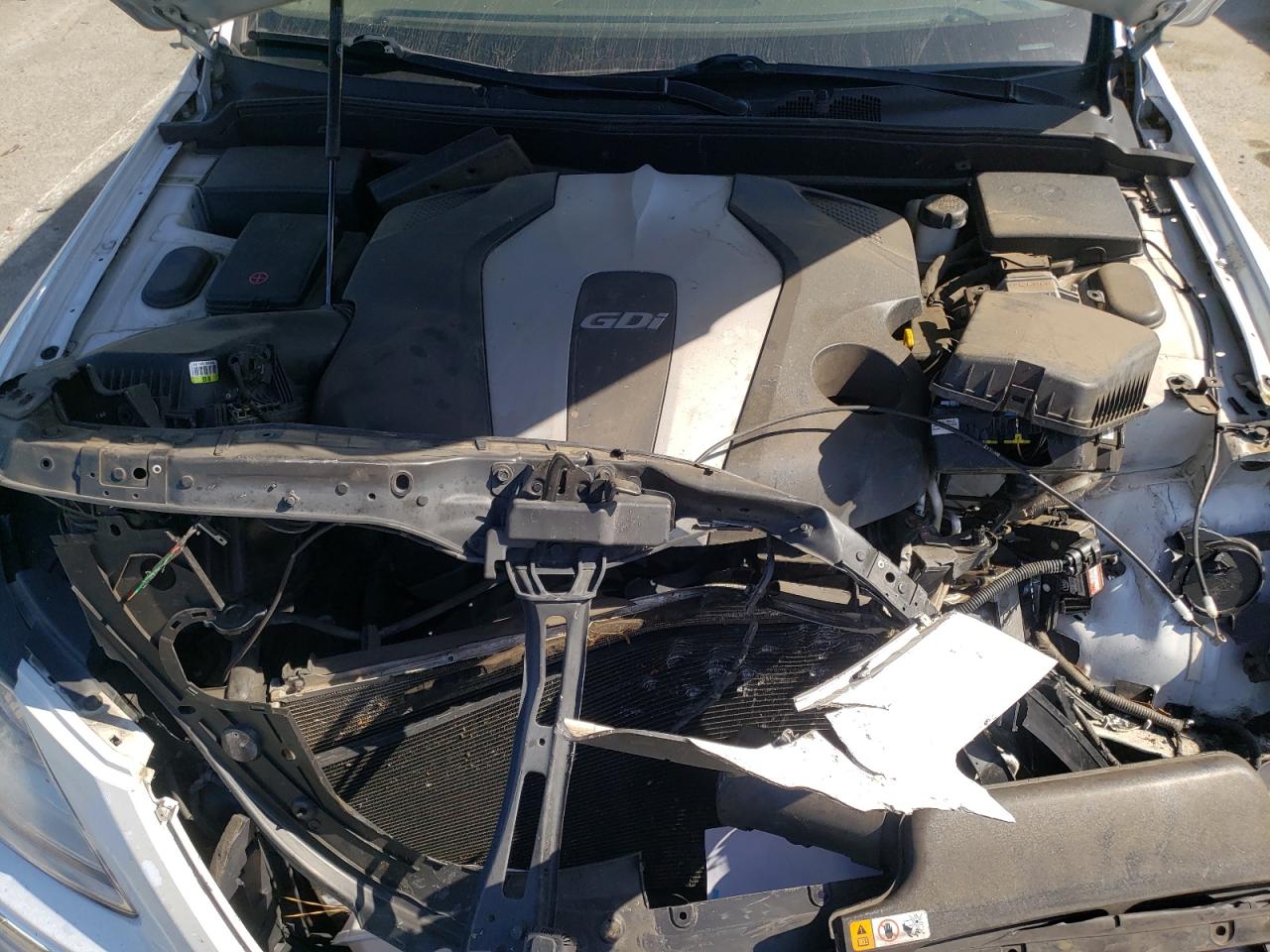 Photo 7 from auction – 2014 HYUNDAI GENESIS 3. with VIN KMHGC4DD0EU262963
