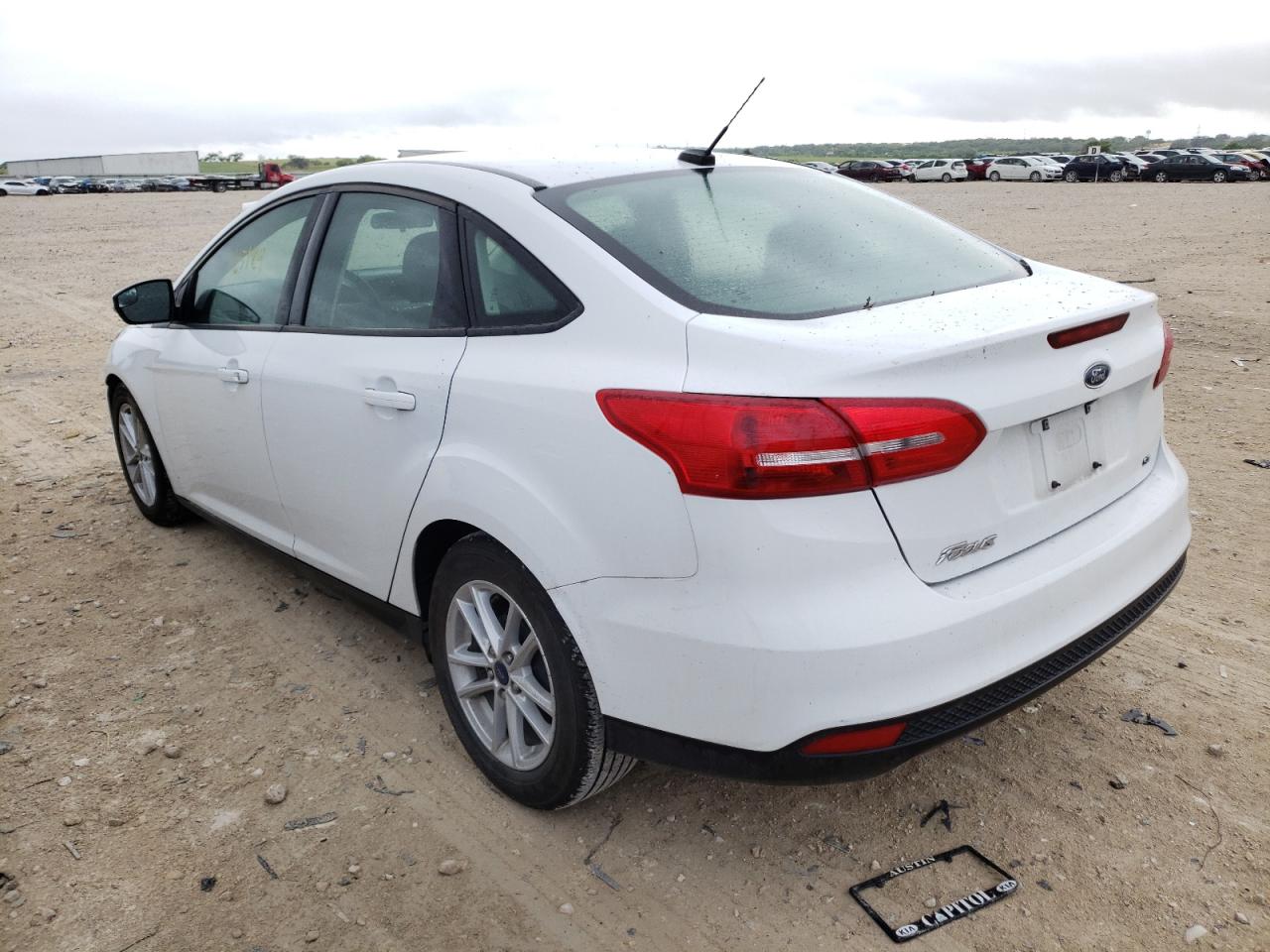 Photo 3 from auction – 2017 FORD FOCUS SE with VIN 1FADP3F20HL328543