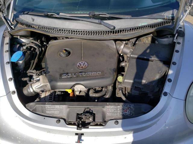 VOLKSWAGEN NEW BEETLE 2004 with VIN 3VWCD31C44M406360 - Photo from auction