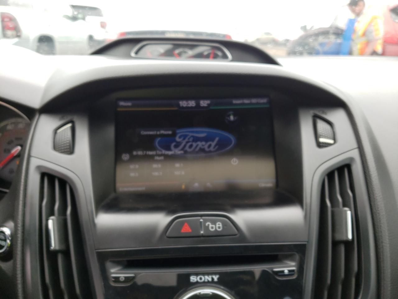 Photo 9 from auction – 2013 FORD FOCUS ST with VIN 1FADP3L94DL165455