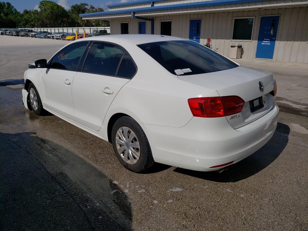 Photo 3 from auction – 2014 VOLKSWAGEN JETTA BASE with VIN 3VW2K7AJ8EM304987