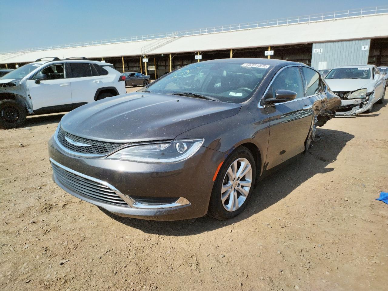 Photo 2 from auction – 2015 CHRYSLER 200 LIMITE with VIN 1C3CCCAB4FN676103