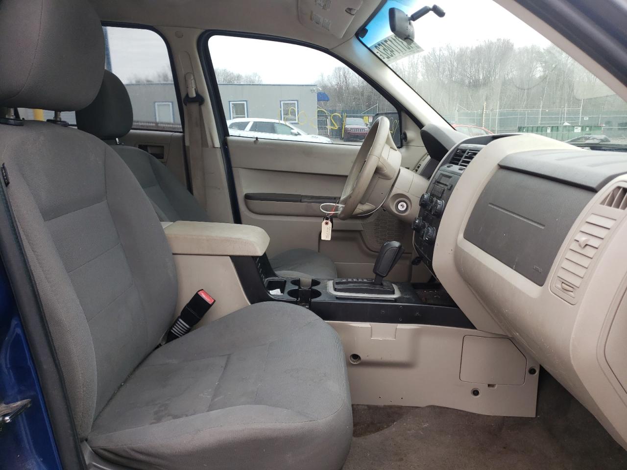Photo 19 from auction – 2008 FORD ESCAPE XLS with VIN 1FMCU92Z38KE74067