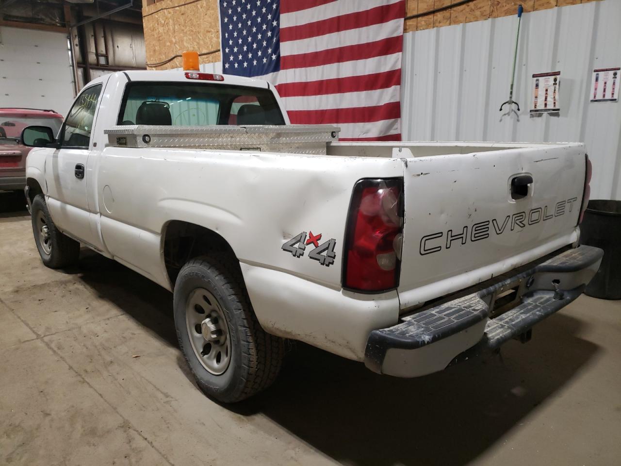 Photo 3 from auction – 2005 CHEVROLET SILVERADO with VIN 1GCEK14V85Z113578