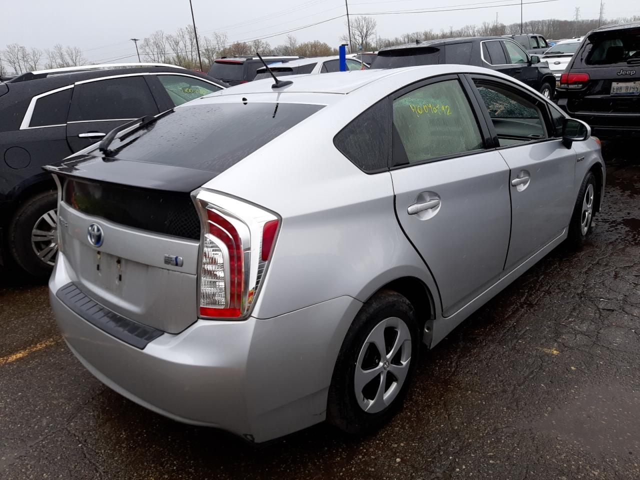 Photo 4 from auction – 2012 TOYOTA PRIUS with VIN JTDKN3DU7C5411590