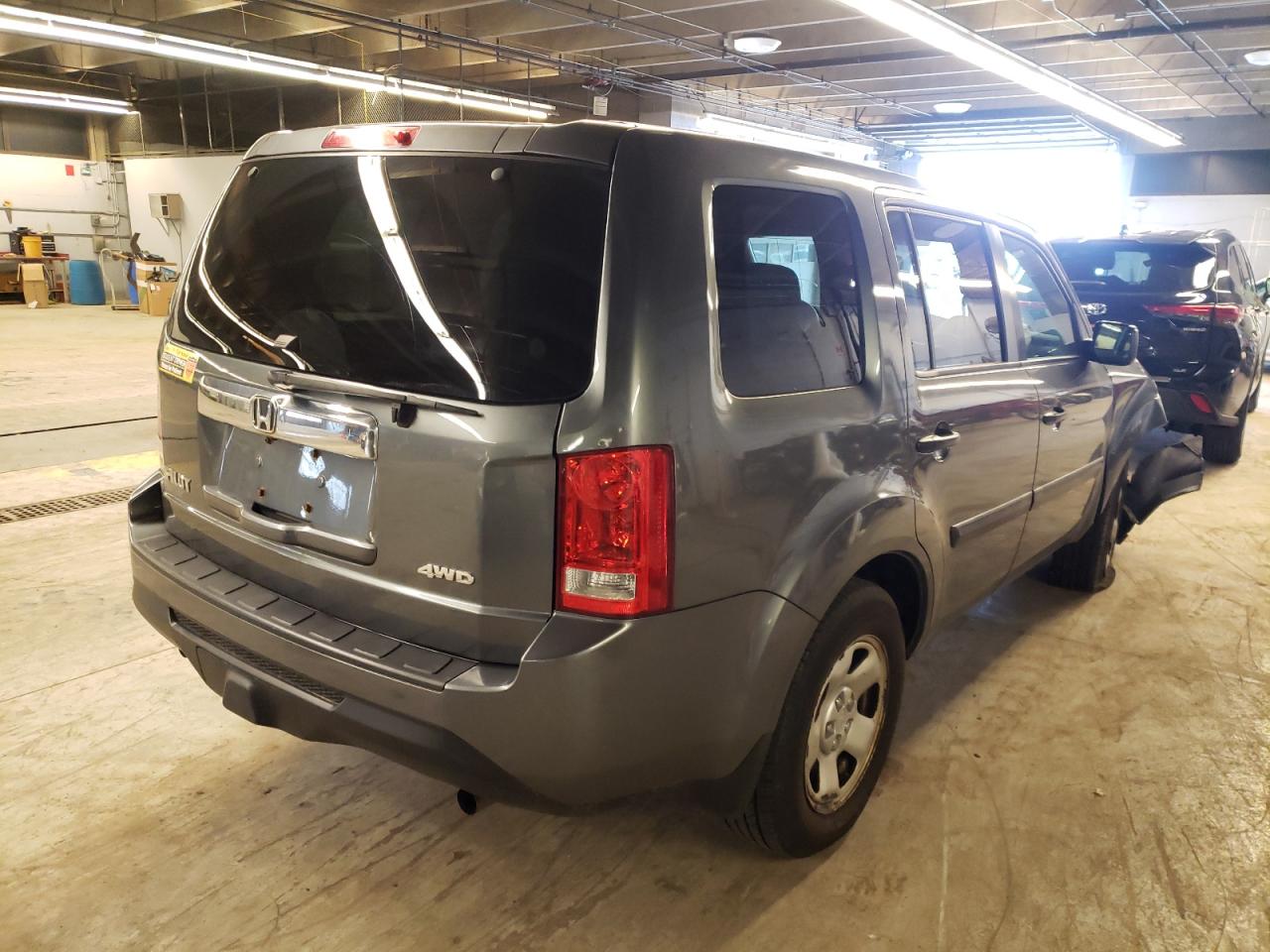 Photo 4 from auction – 2013 HONDA PILOT LX with VIN 5FNYF4H27DB020896
