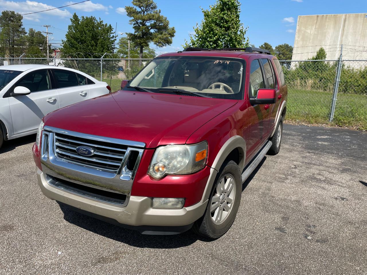 Photo 2 from auction – 2010 FORD EXPLORER E with VIN 1FMEU6EE0AUA25181
