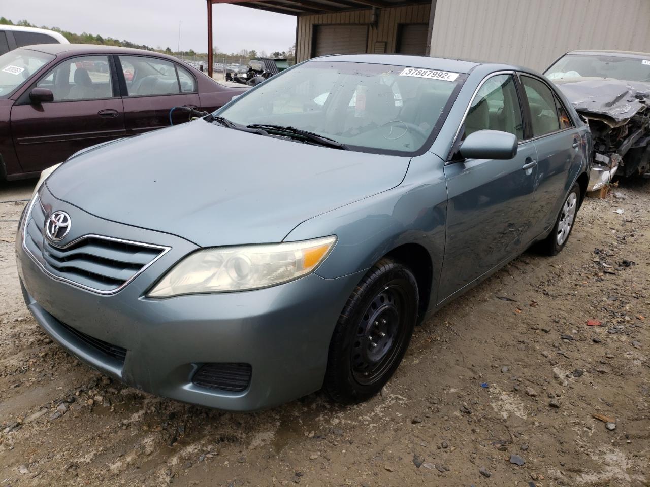Photo 2 from auction – 2010 TOYOTA CAMRY BASE with VIN 4T1BF3EK3AU569353