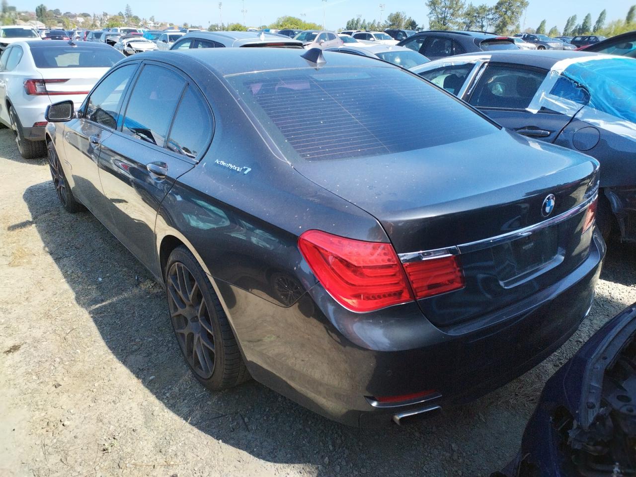 Photo 3 from auction – 2012 BMW 750 I with VIN WBAKX6C57CC197182