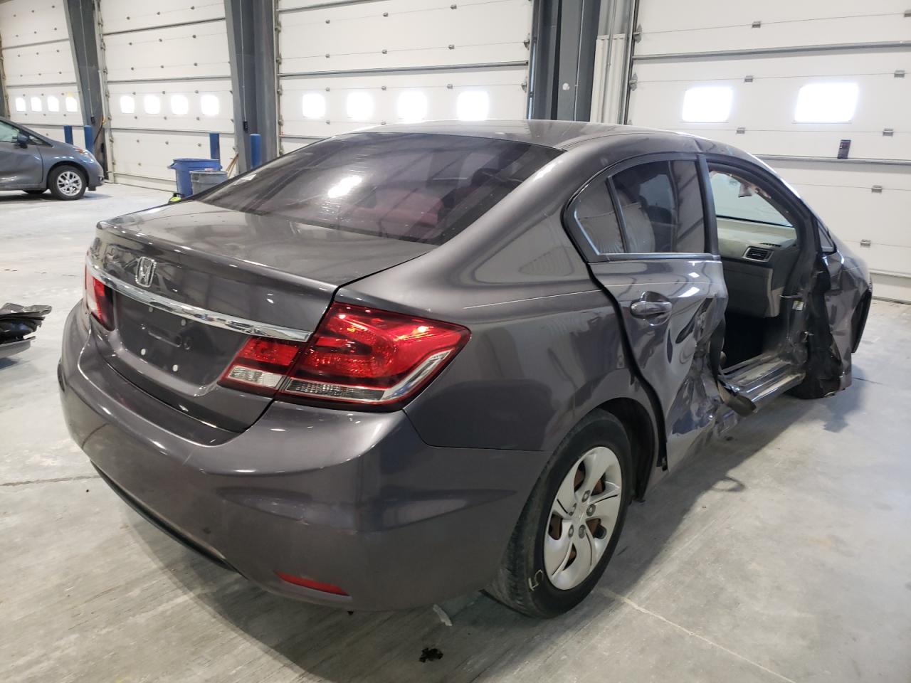 Photo 4 from auction – 2015 HONDA CIVIC LX with VIN 2HGFB2F57FH564513