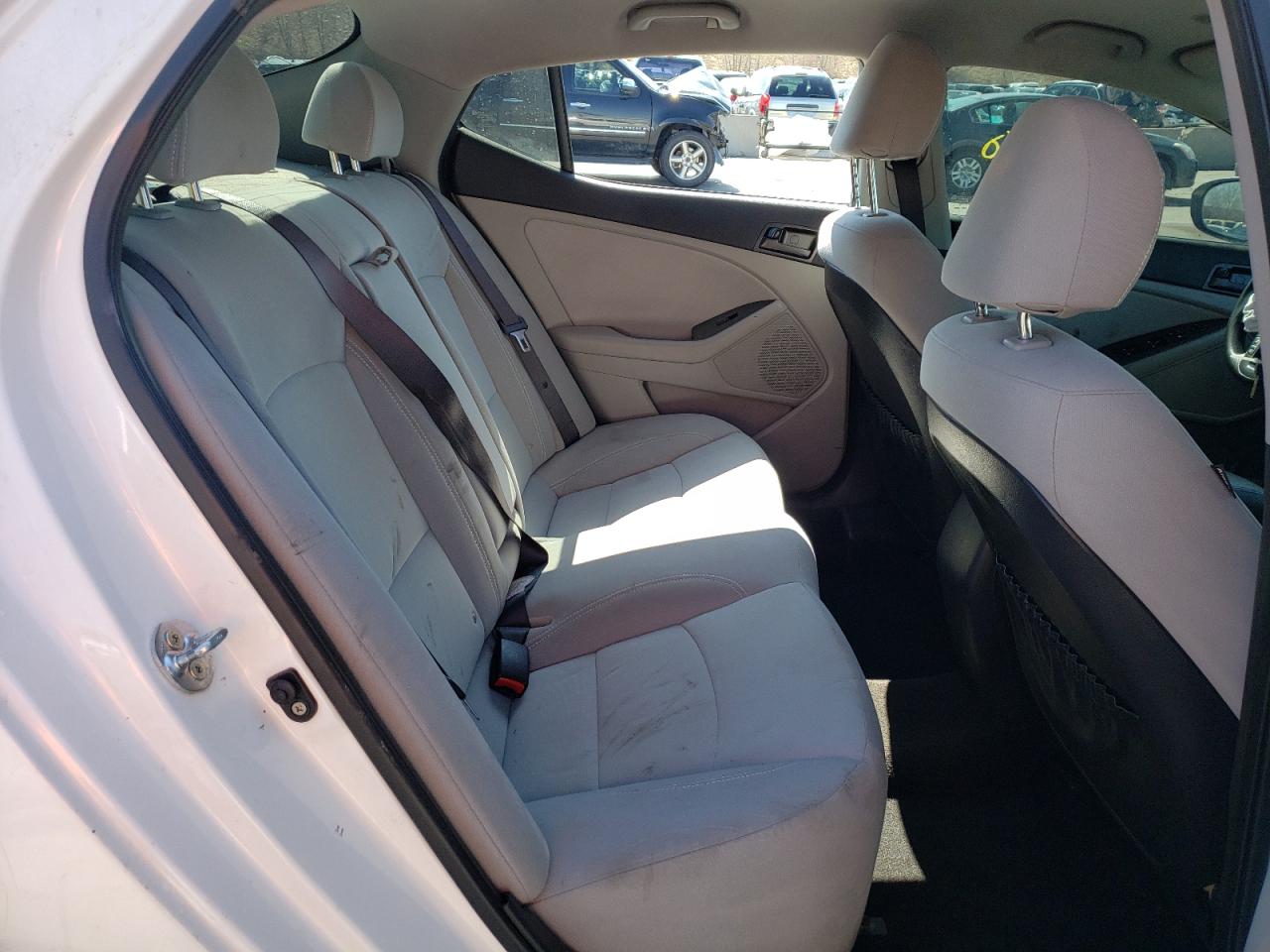 Photo 6 from auction – 2013 KIA OPTIMA LX with VIN KNAGM4A77D5358028