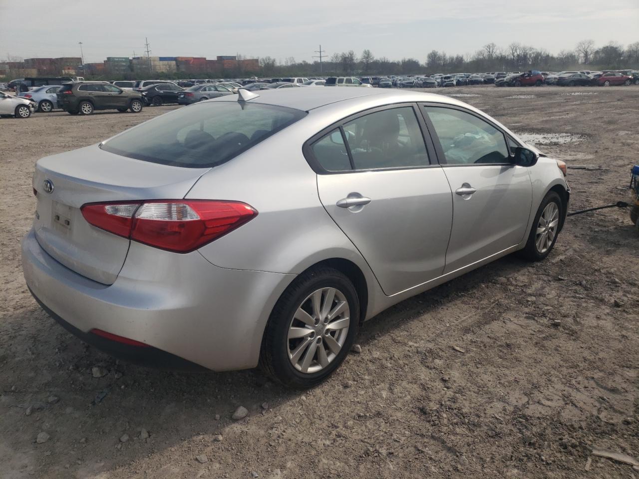 Photo 4 from auction – 2014 KIA FORTE LX with VIN KNAFX4A65E5184147