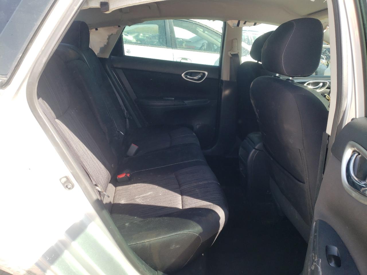 Photo 6 from auction – 2016 NISSAN SENTRA S with VIN 3N1AB7AP6GL658151