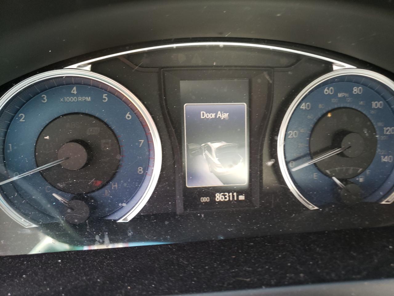 Photo 8 from auction – 2016 TOYOTA CAMRY LE with VIN 4T1BF1FK6GU165006