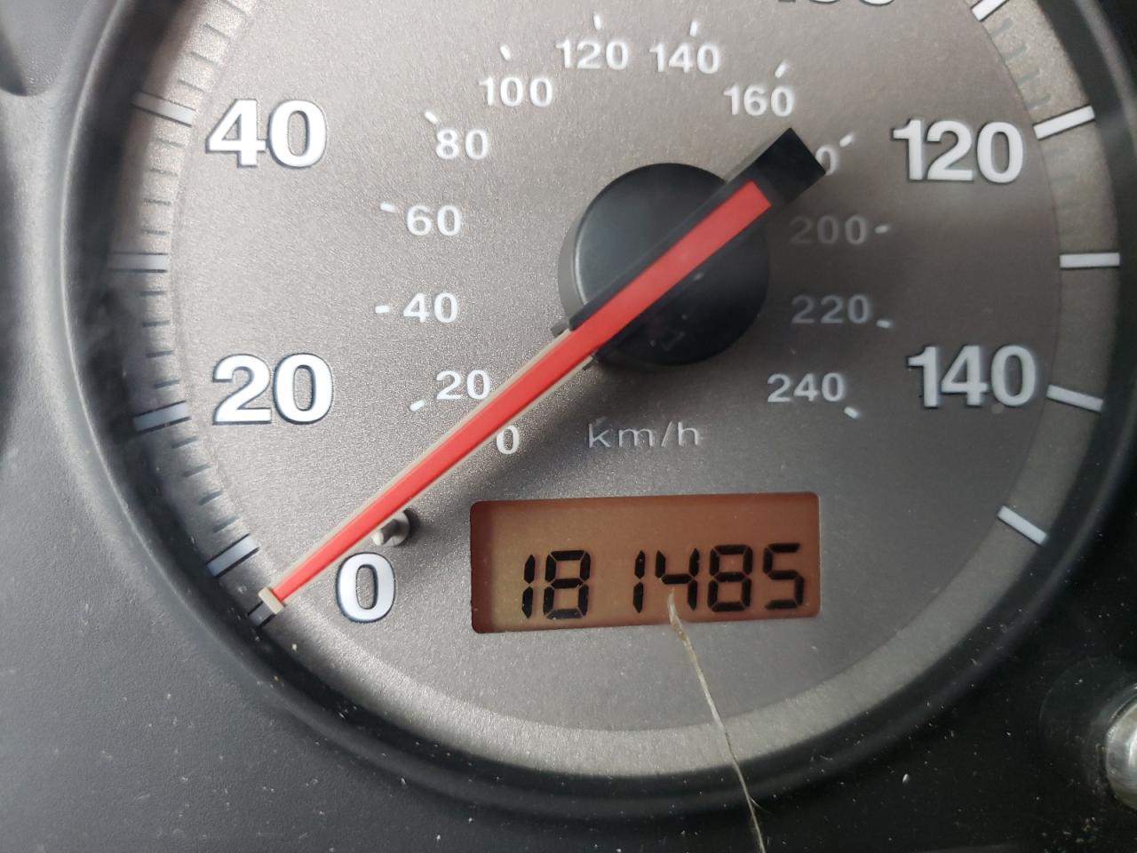 Photo 8 from auction – 2001 HONDA CIVIC LX with VIN 1HGEM21571L102476